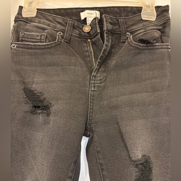 Forever 21 Black Distressed Skinny Jeans - Picture 2 of 4
